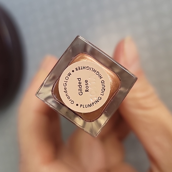 GrandeGlow Plumping Liquid Highlighter - Gilded Rose - Picture 7 of 10